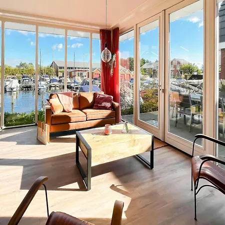 Waterfront W Terrace For 6 *