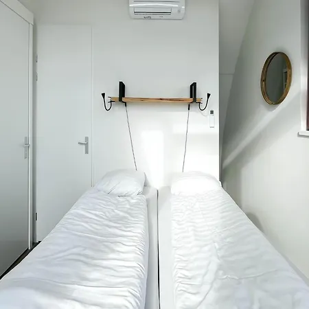 Waterfront W Terrace For 6 *