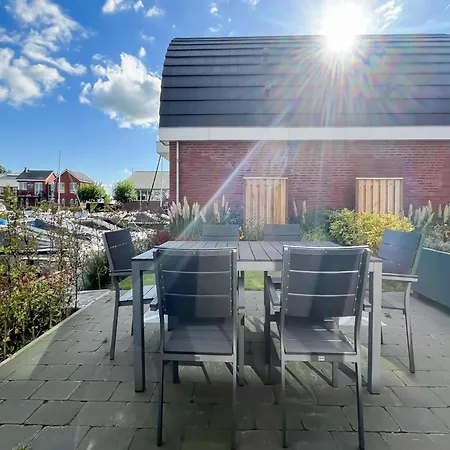 Waterfront W Terrace For 6 *